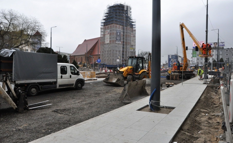 4/24 Postęp prac na Sikorskiego