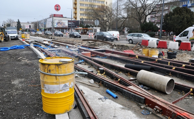 7/24 Postęp prac na Sikorskiego