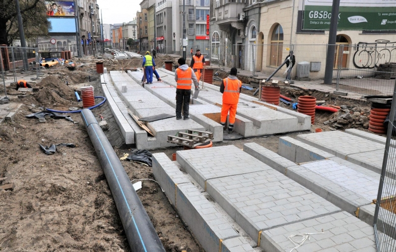 14/24 Postęp prac na Sikorskiego