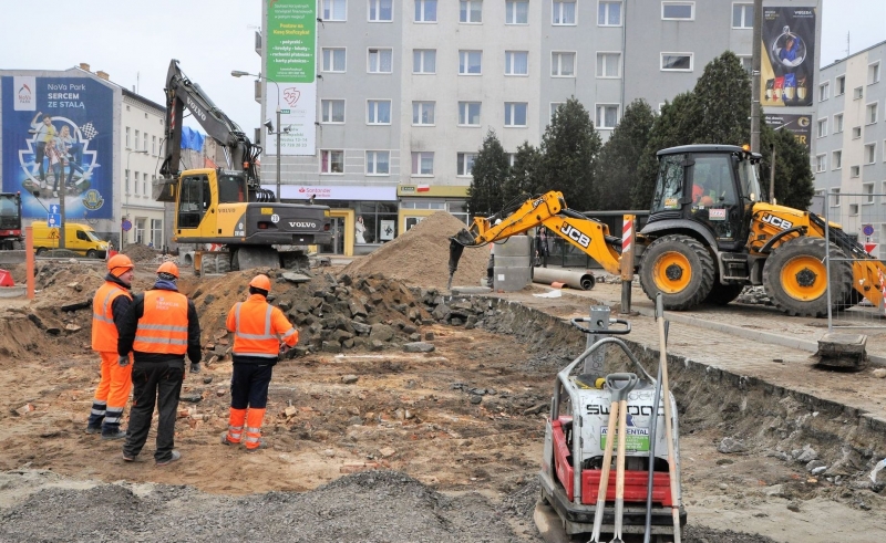 15/24 Postęp prac na Sikorskiego