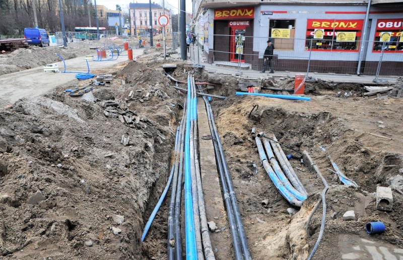 17/24 Postęp prac na Sikorskiego