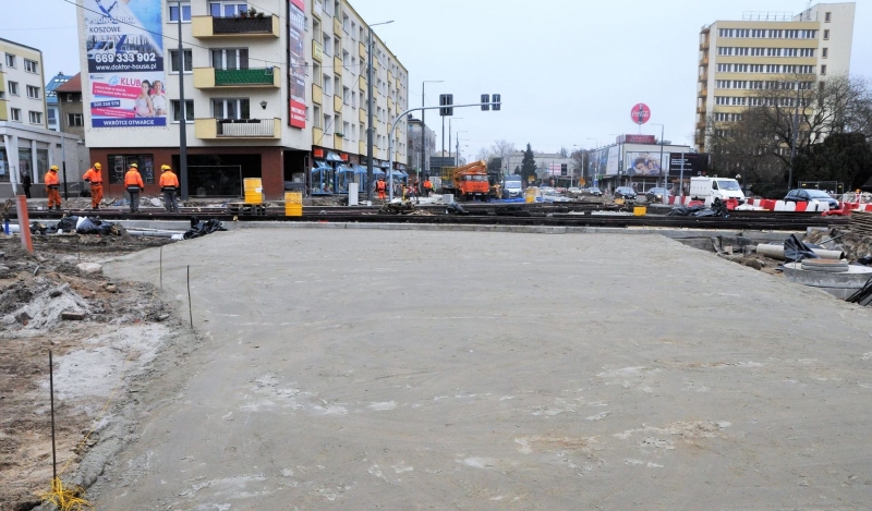 19/24 Postęp prac na Sikorskiego