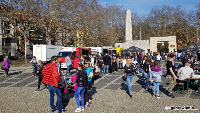 1/14 Festiwal smaków Food Trucków