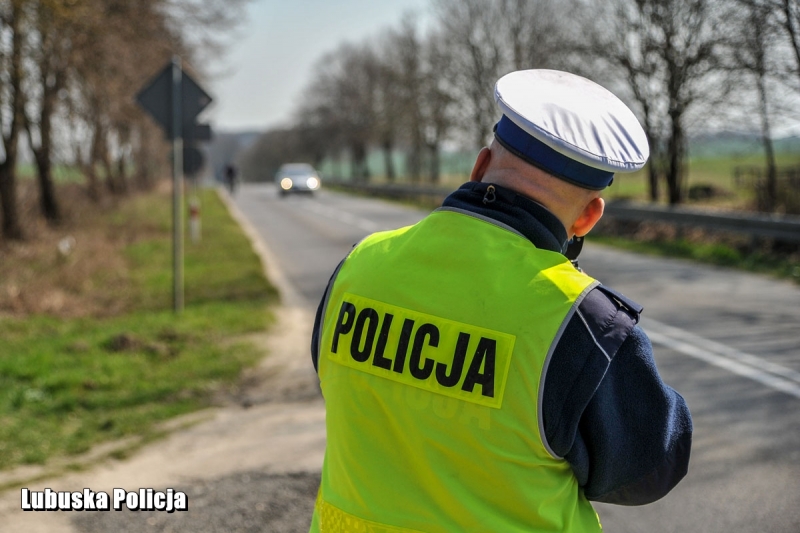 6/10 Policyjna akcja 