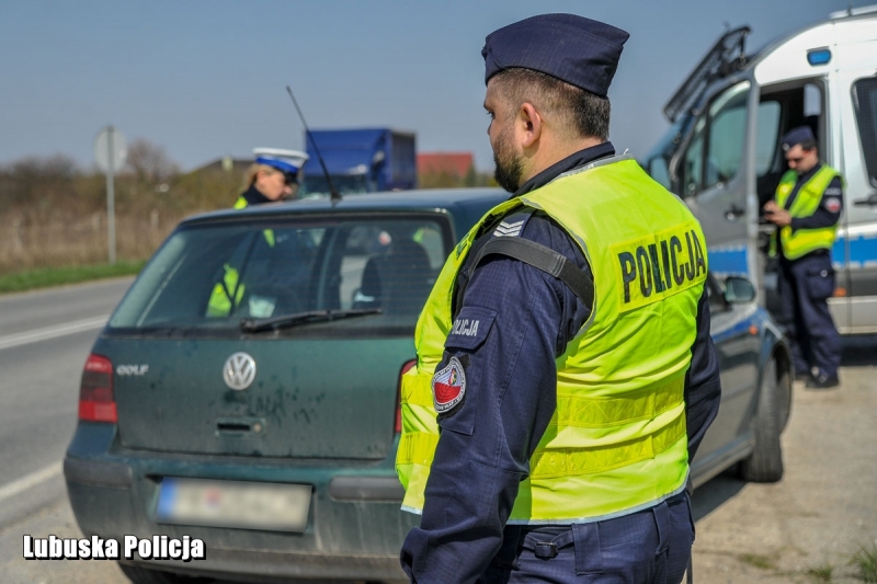 8/10 Policyjna akcja 