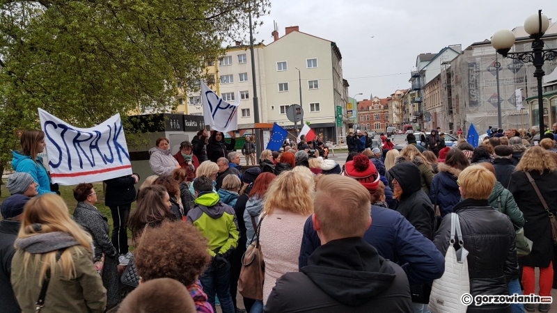 4/14 Manifestacja popierająca protest nauczycieli
