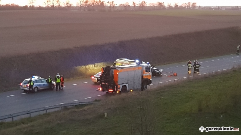 4/5 Czołówka ciężarówki i peugeota 