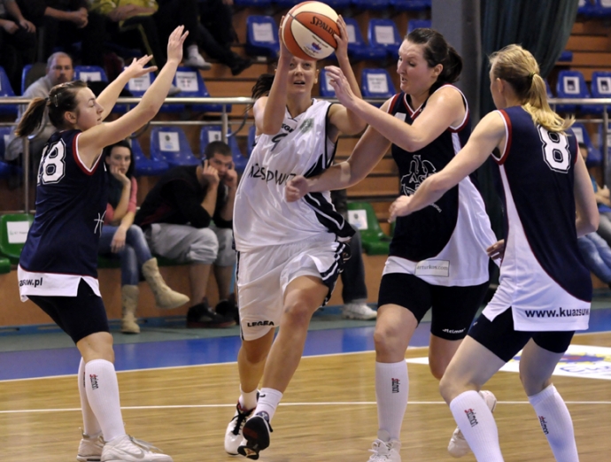 27/44 AZS II PWSZ Gorzów - AZS UW Warszawa 81:82 