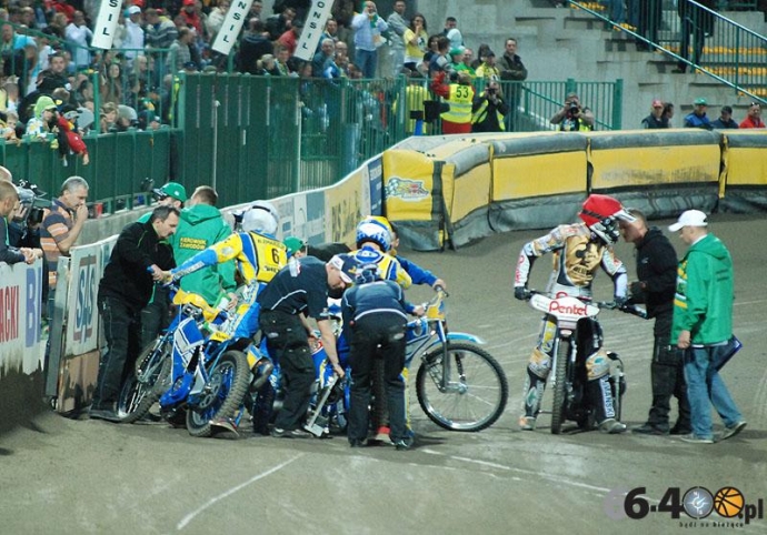 104/139 Stelmet Falubaz Zielona Góra - Caelum Stal Gorzów 50:40