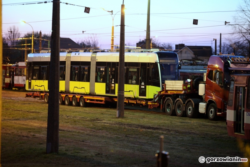 3/8 Tramwaj Pesy w Gorzowie