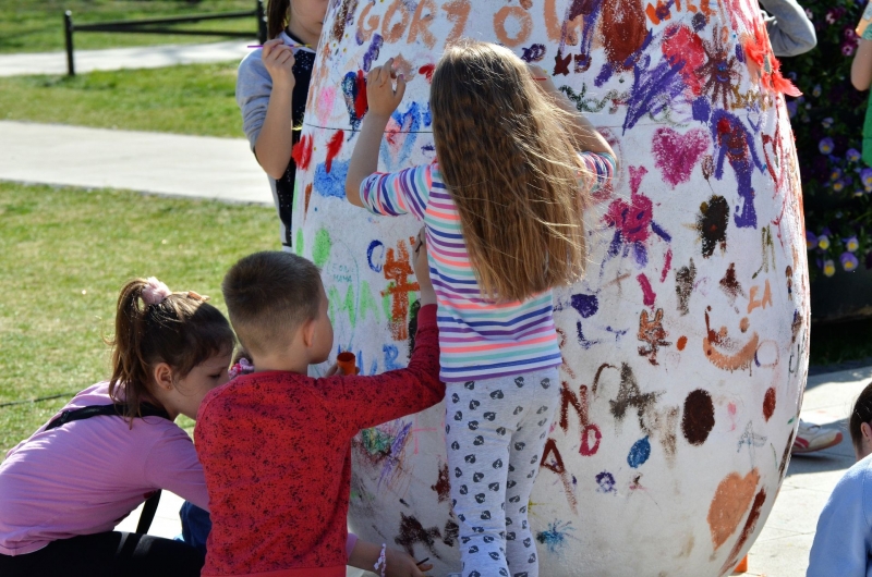9/14 Gorzowianie ozdobili pisanki na Kwadracie