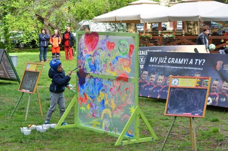 4/13 Piknik w parku Róż