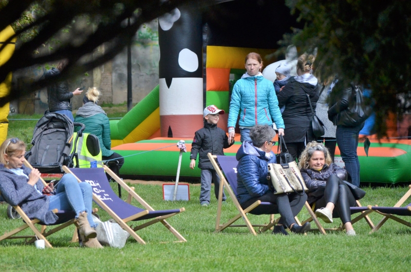 5/13 Piknik w parku Róż