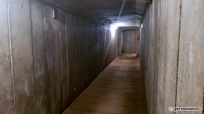 4/18 Otwarcie szczeliny przeciwlotniczej na Kwadracie