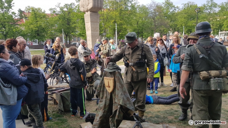 6/18 Otwarcie szczeliny przeciwlotniczej na Kwadracie