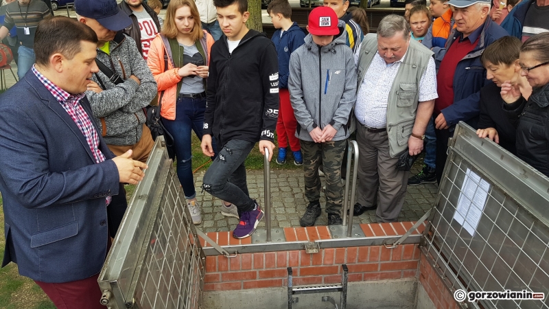 11/18 Otwarcie szczeliny przeciwlotniczej na Kwadracie