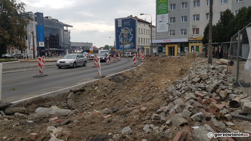 25/36 Zobacz jak wygląda remontowana Sikorskiego