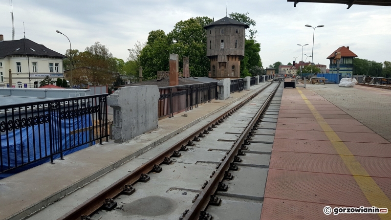 18/25 Estakada i dworzec kolejowy w Gorzowie