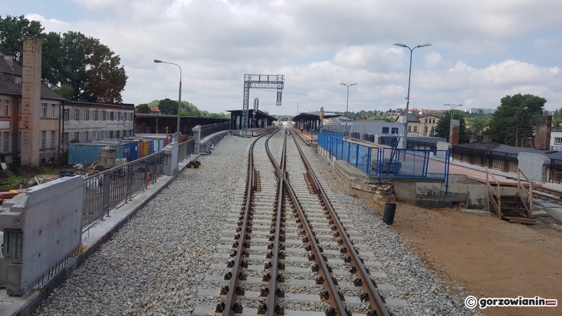 22/27 Estakada kolejowa prawie gotowa