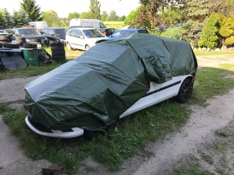 18/19 Samochody zabezpieczone przed gradem