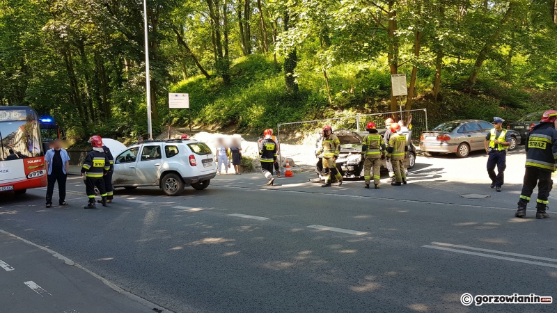 5/14 Wypadek autobusu MZK i dwóch aut