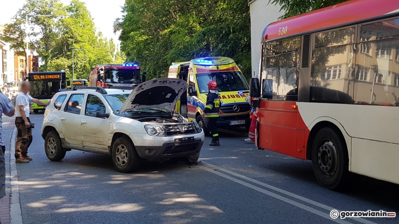 14/14 Wypadek autobusu MZK i dwóch aut