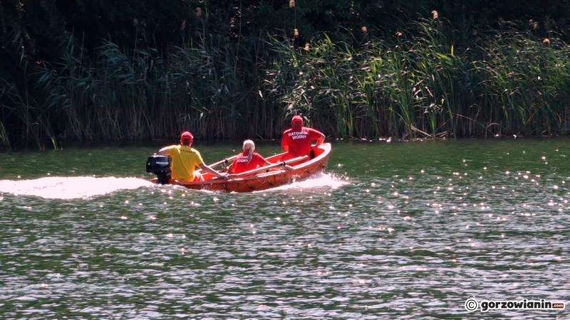 8/15 Mężczyzna utopił się nad jeziorem w Nierzymiu