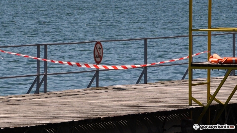 13/15 Mężczyzna utopił się nad jeziorem w Nierzymiu