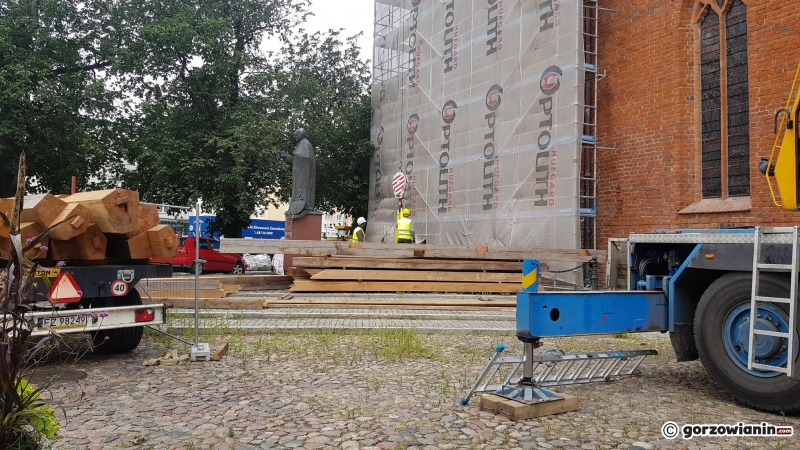 10/10 Prace na wieży katedry