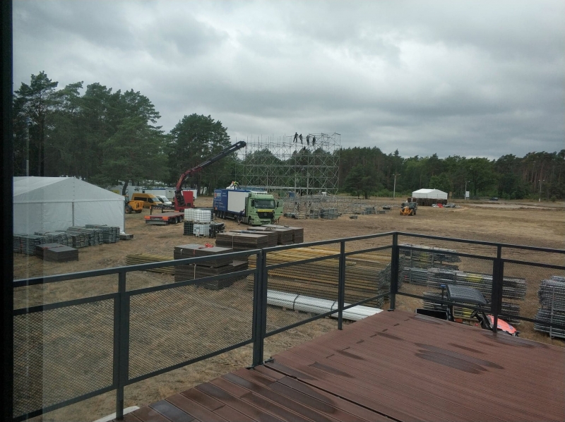 4/5 Budowa dużej sceny Pol'and'Rock Festival