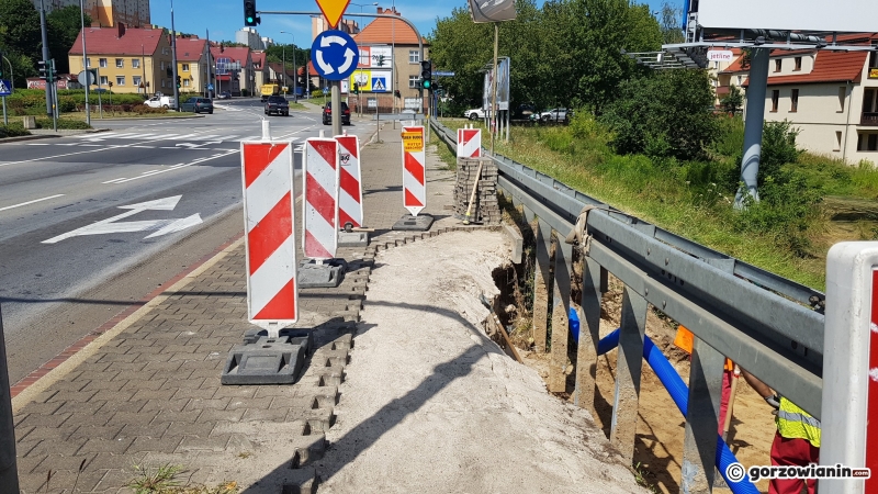 5/8 Naprawa skarpy na rondzie Santockim