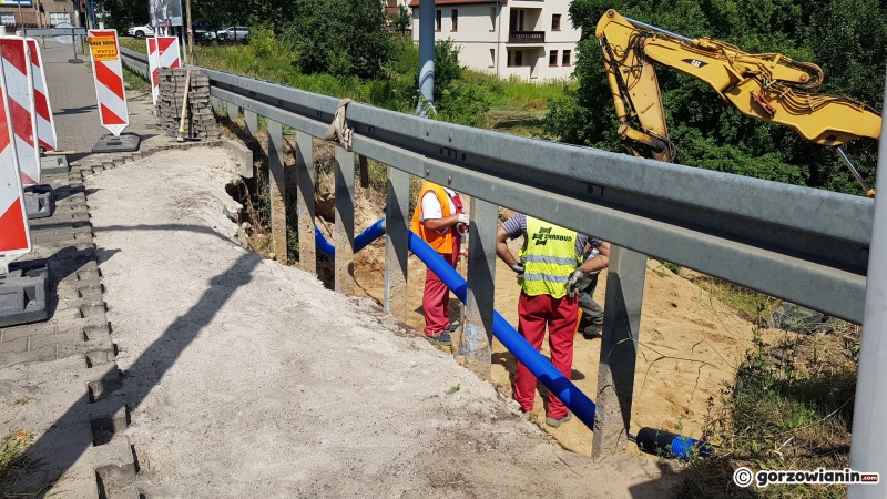 8/8 Naprawa skarpy na rondzie Santockim