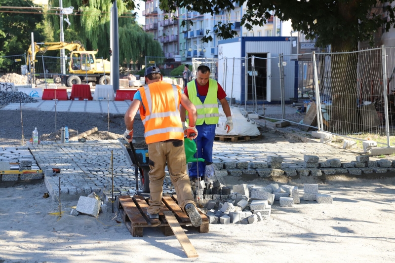 3/13 Jak wyglądają roboty na Sikorskiego