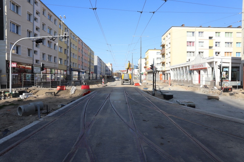 12/13 Jak wyglądają roboty na Sikorskiego