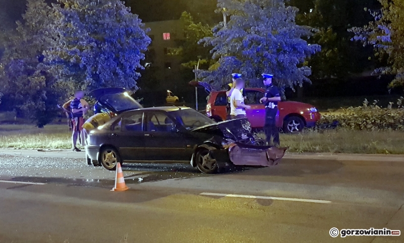 6/7 Zderzenie dwóch aut na Piłsudskiego
