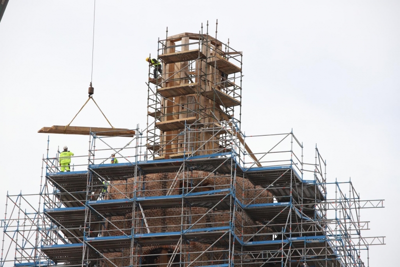 3/5 Prace na wieży katedry