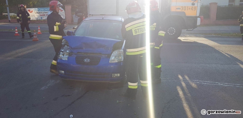 3/13 Wypadek z udziałem śmieciarki na Walczaka