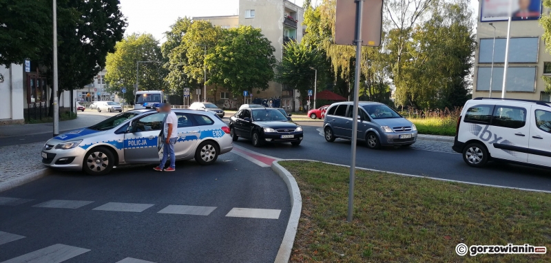 5/13 Wypadek z udziałem śmieciarki na Walczaka