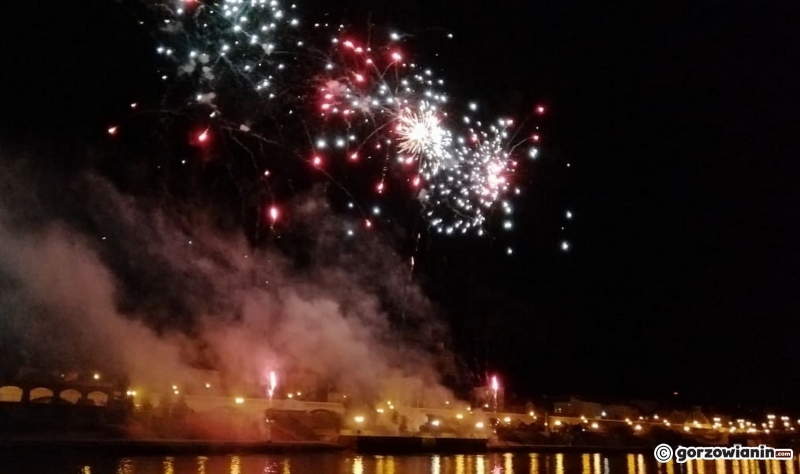 5/10 Pokaz fajerwerków na Koniec Lata Party