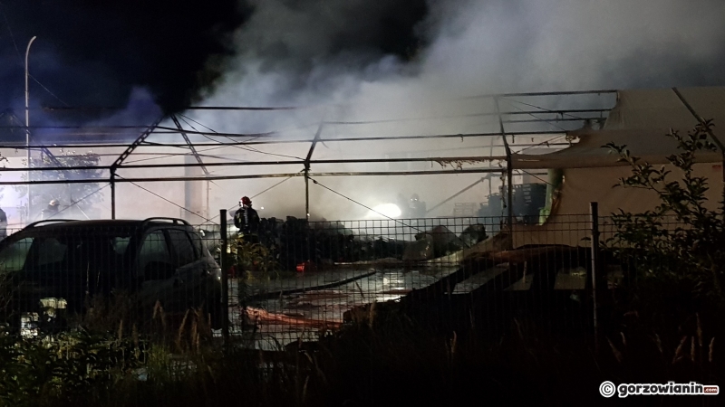 10/10 Pożar hali magazynowej