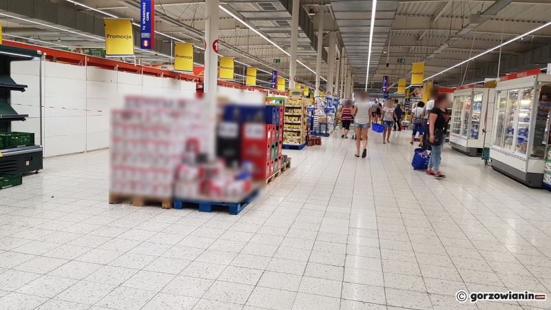 6/6 Tesco na Górczyńskiej w trakcie przebudowy