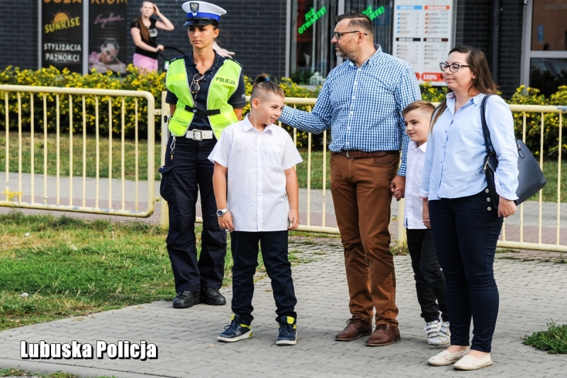 2/8 Bezpieczna droga do szkoły