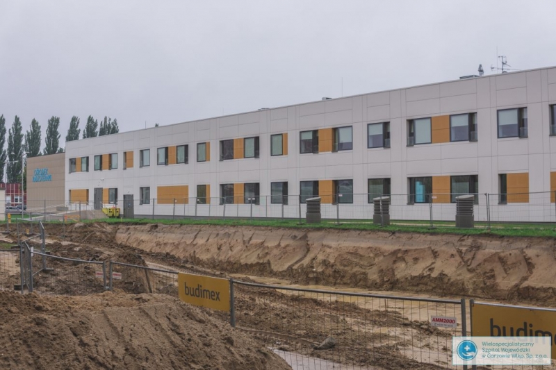 8/15 Akt erekcyjny pod budowę nowego pawilonu medycznego