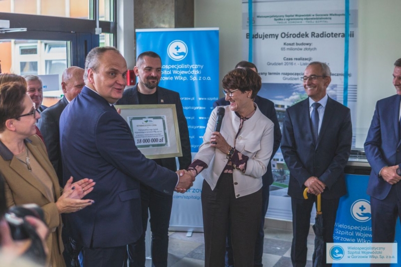 13/15 Akt erekcyjny pod budowę nowego pawilonu medycznego