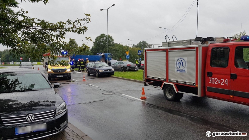 5/7 Dwa wypadki na rondzie Wyszyńskiego