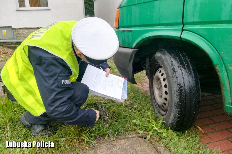 1/6 Potrącenie 16-latki na pasach