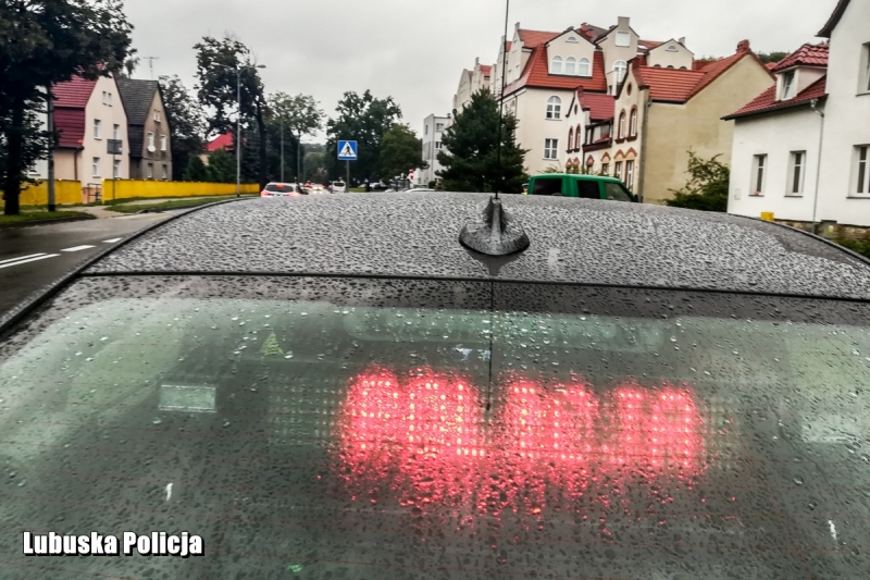 6/6 Potrącenie 16-latki na pasach