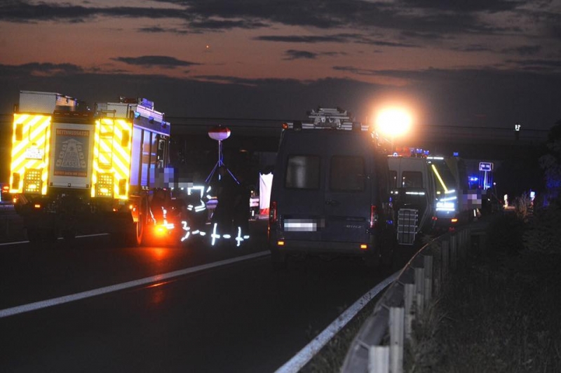 6/7 Policyjna akcja na autostradzie pod Berlinem