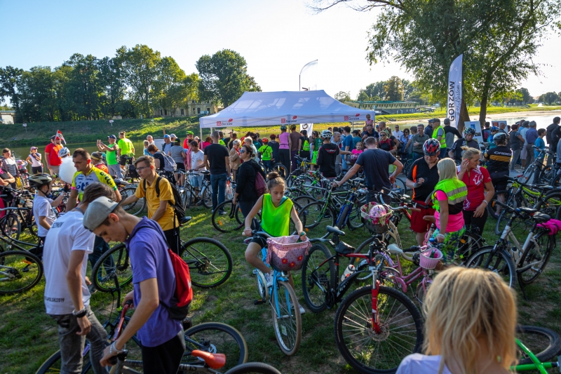 3/5 Masa rowerowa nad Wartą