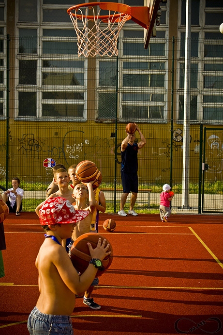 13/21 Akcja NJB DLA DZIECIAKÓW doszła do półmetka